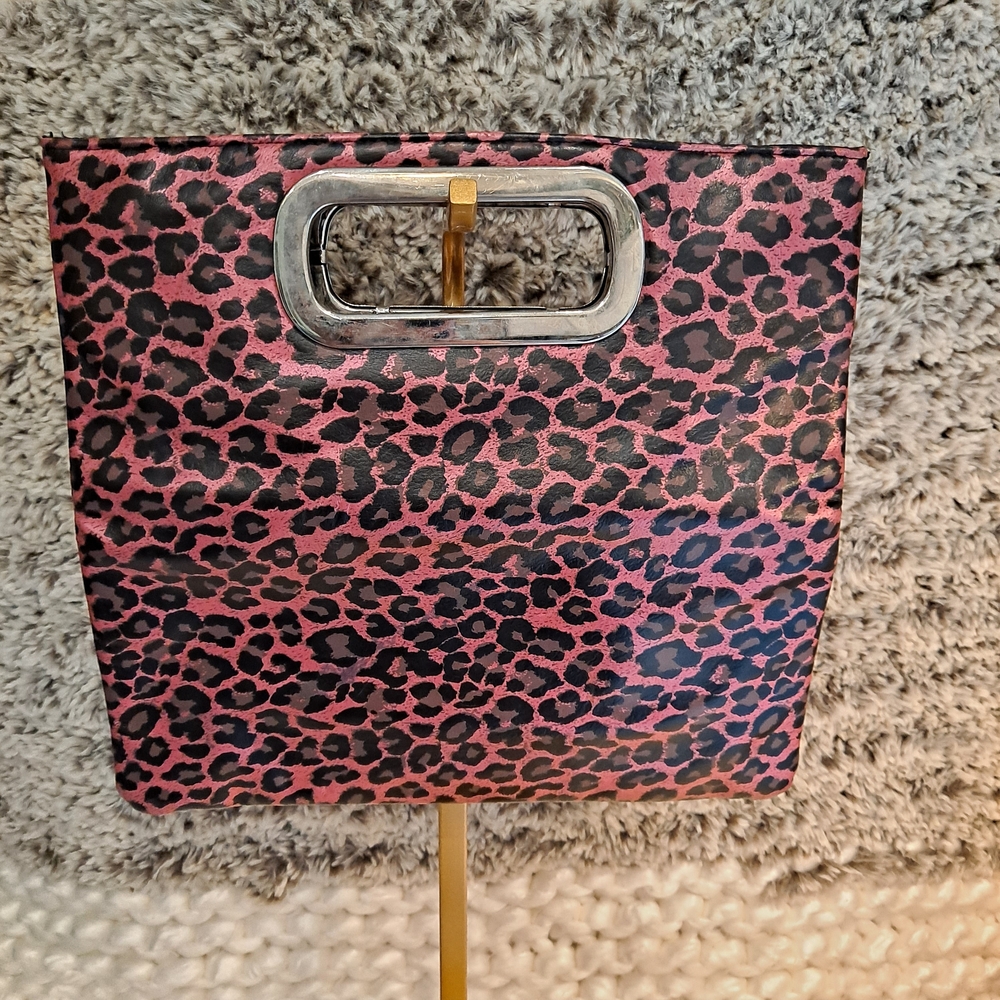 Stylish Pink Leopard Print Handbag Clutch with Silver Accents & Wristlet Strap